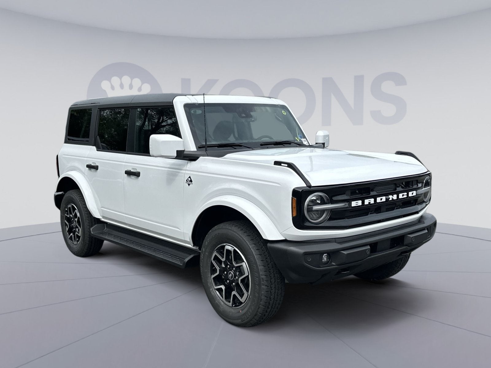 2026 Ford Bronco Outer Banks