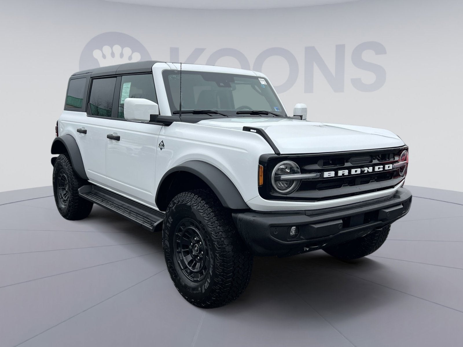 2026 Ford Bronco Outer Banks