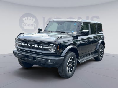 2026 Ford Bronco Outer Banks