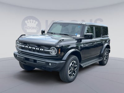 2026 Ford Bronco Outer Banks
