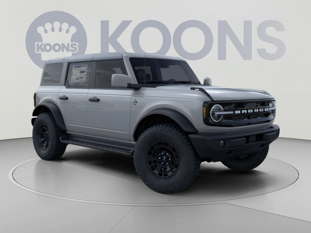 2026 Ford Bronco Outer Banks