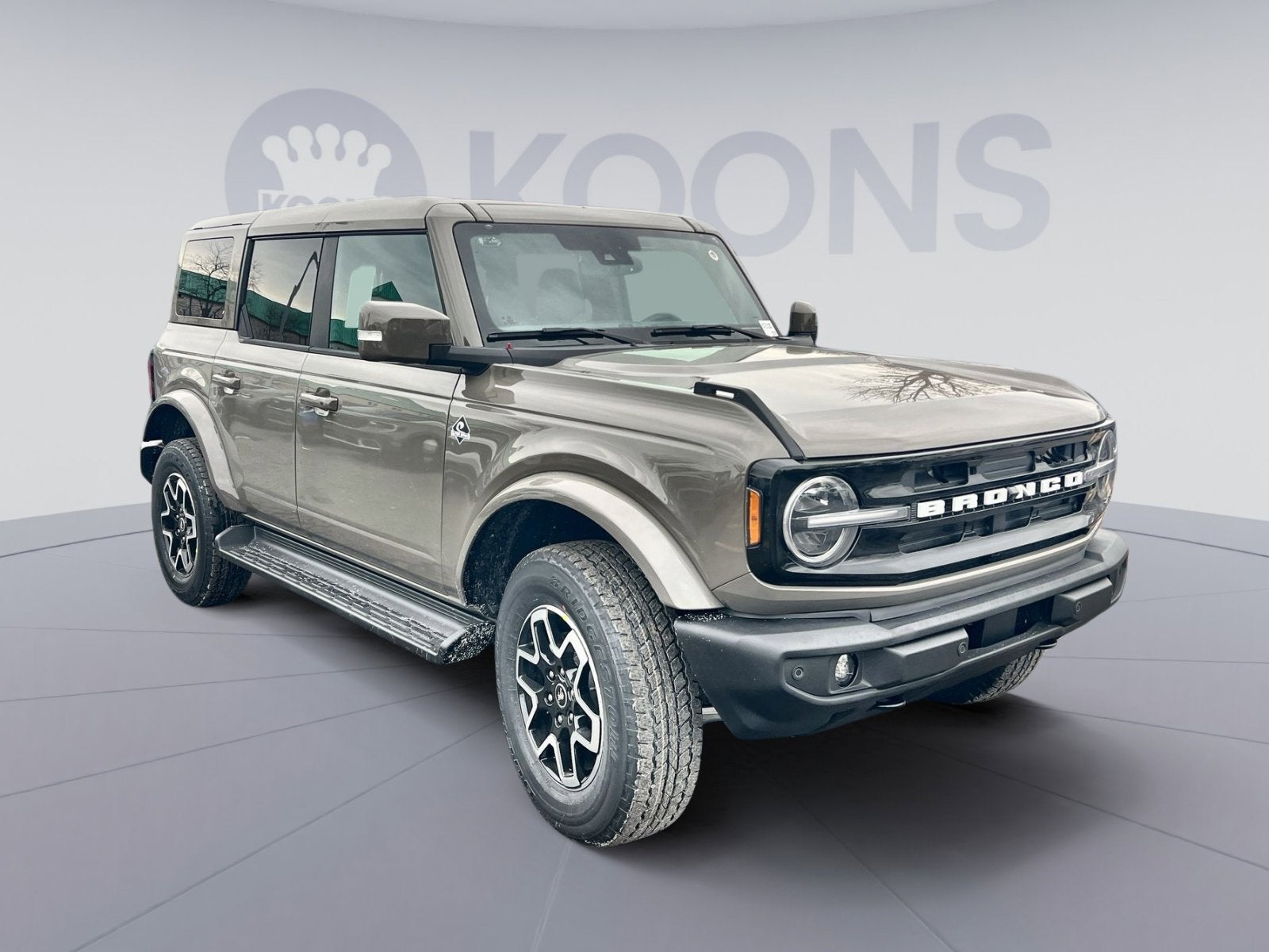2025 Ford Bronco Outer Banks