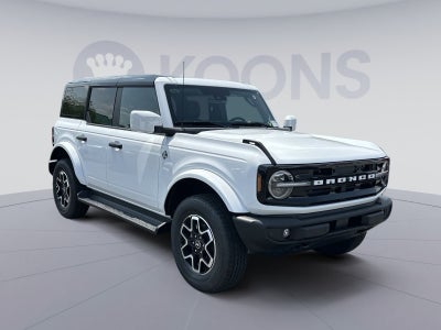 2026 Ford Bronco Outer Banks