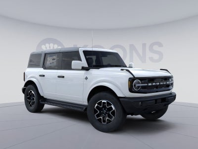 2026 Ford Bronco Outer Banks