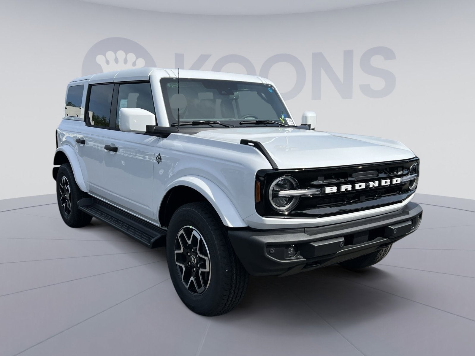 2026 Ford Bronco Outer Banks