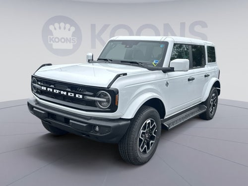 2026 Ford Bronco Outer Banks