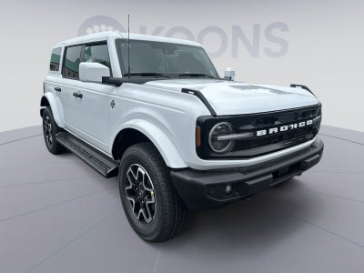 2026 Ford Bronco Outer Banks