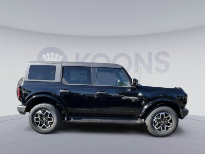 2026 Ford Bronco Outer Banks