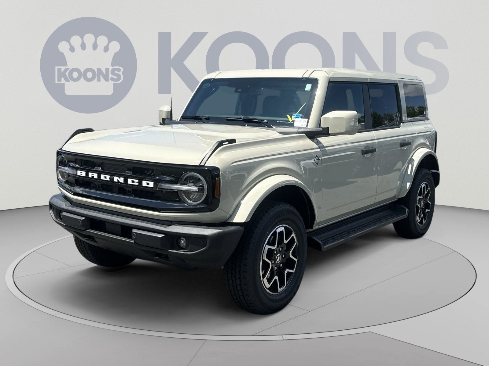 2026 Ford Bronco Outer Banks