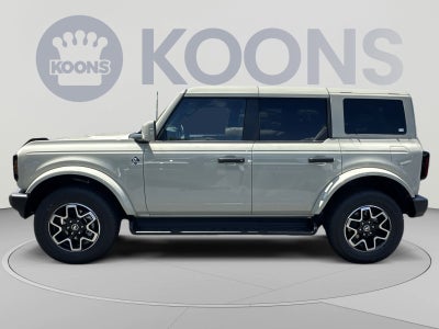 2026 Ford Bronco Outer Banks