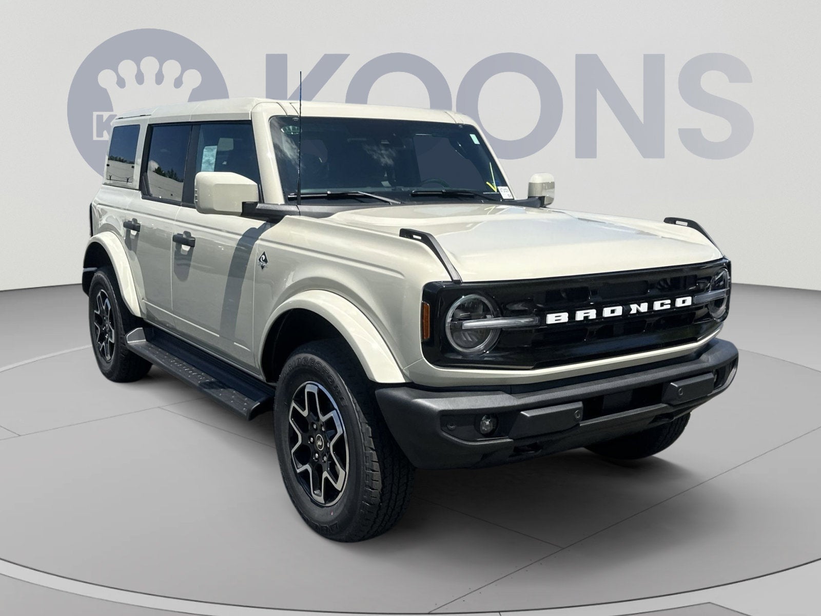 2026 Ford Bronco Outer Banks