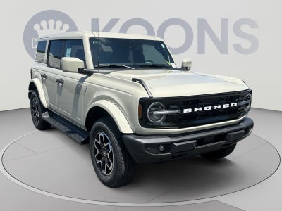 2026 Ford Bronco Outer Banks