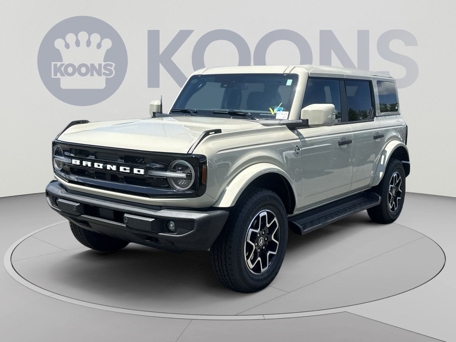 2026 Ford Bronco Outer Banks