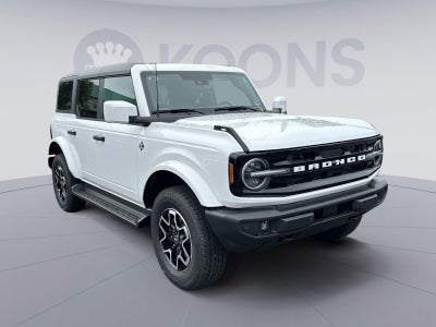 2026 Ford Bronco Outer Banks