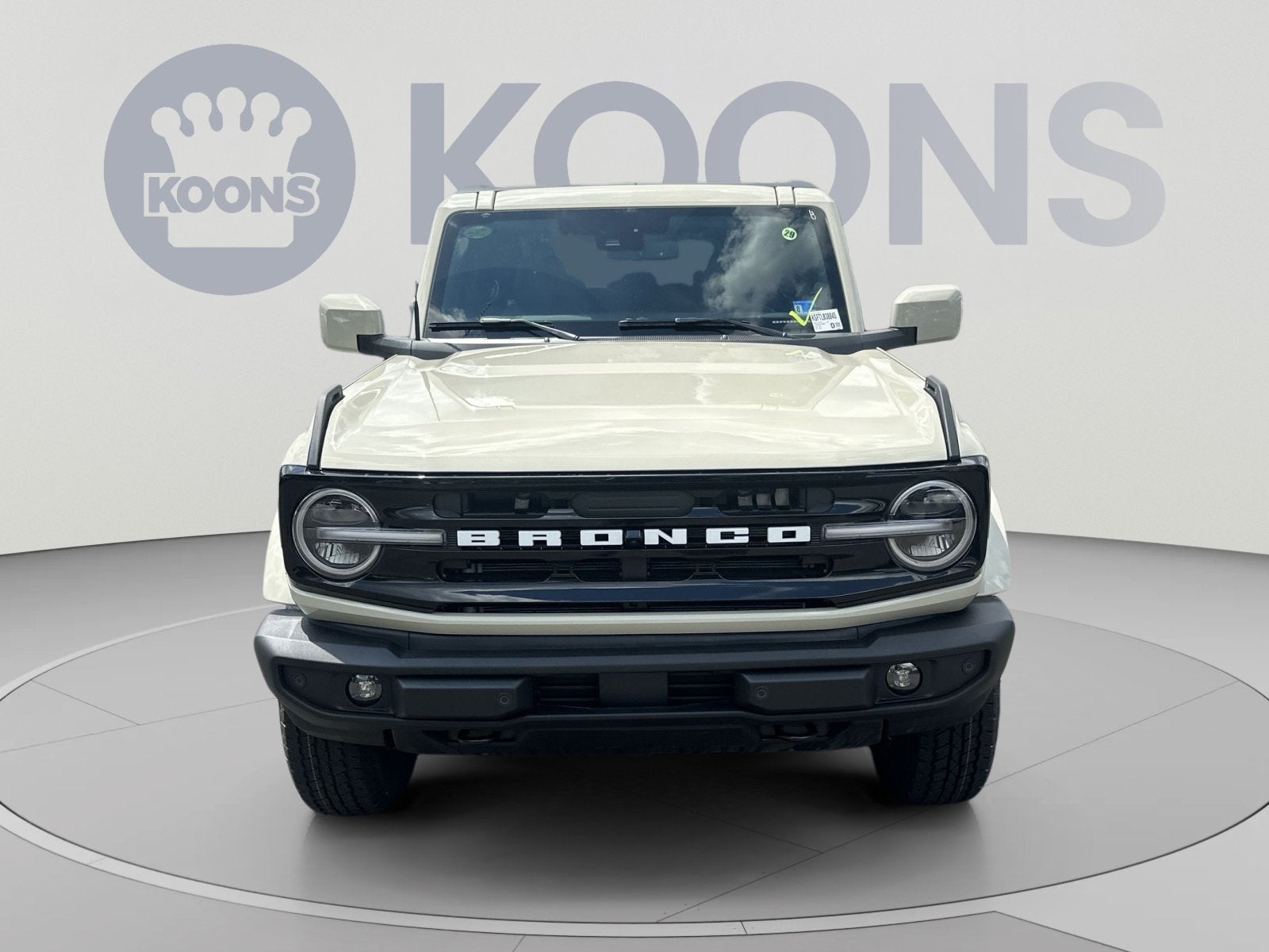 2026 Ford Bronco Outer Banks