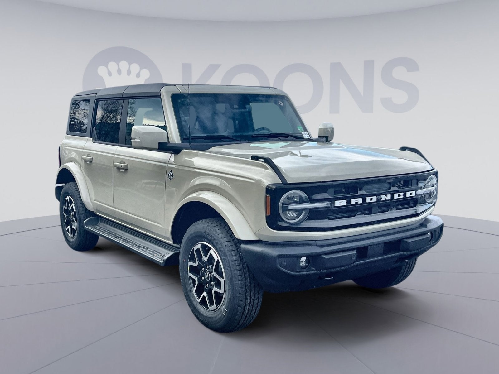 2025 Ford Bronco Outer Banks