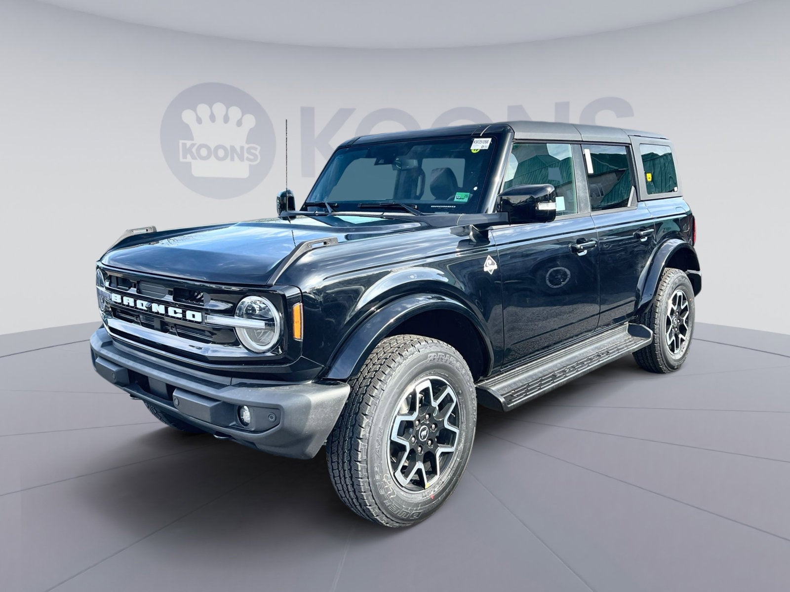 2025 Ford Bronco Outer Banks