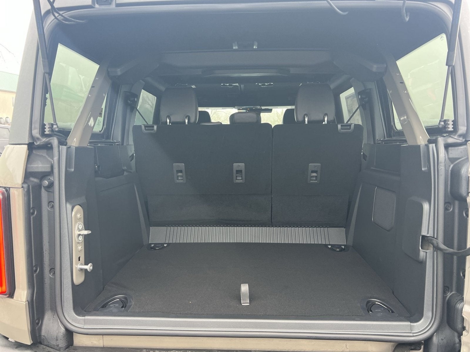 2026 Ford Bronco Outer Banks Dark Trail Black Pkg