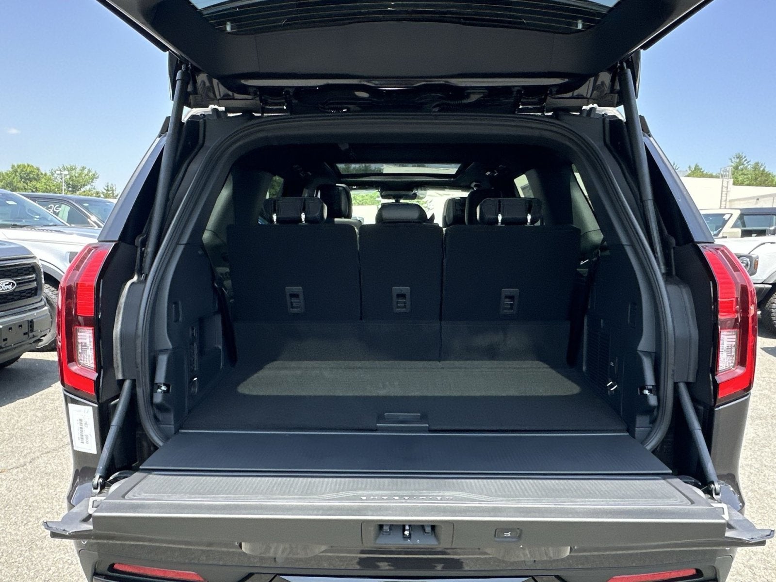 2027 Ford Expedition Platinum