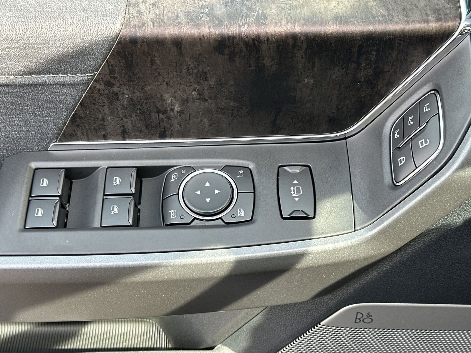 2027 Ford F-250SD Lariat