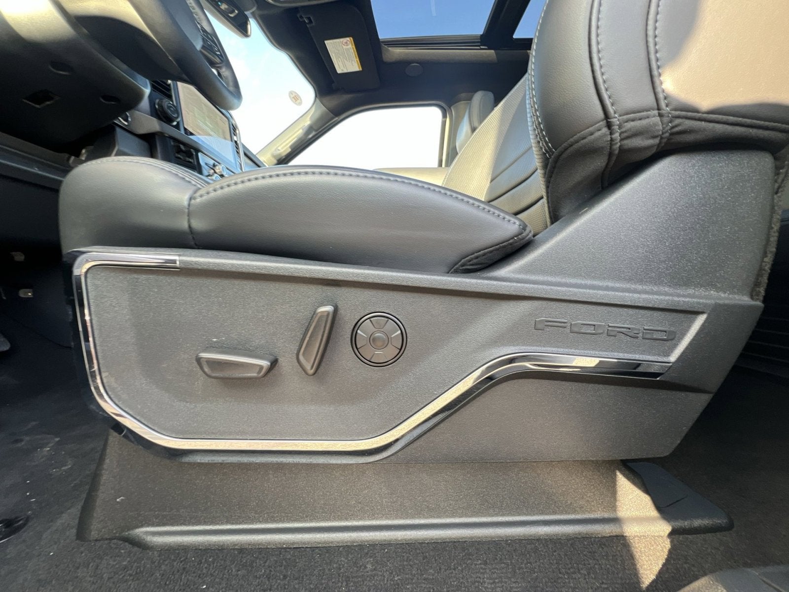 2025 Ford F-250SD Platinum