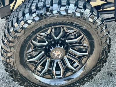 2026 Ford F-250SD Black Widow Premium Lifted 4X4