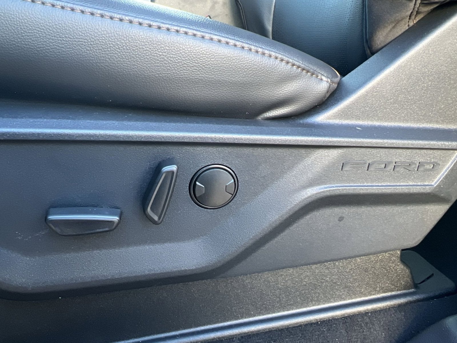 2026 Ford F-250SD Black Widow Lariat Ultimate Edition