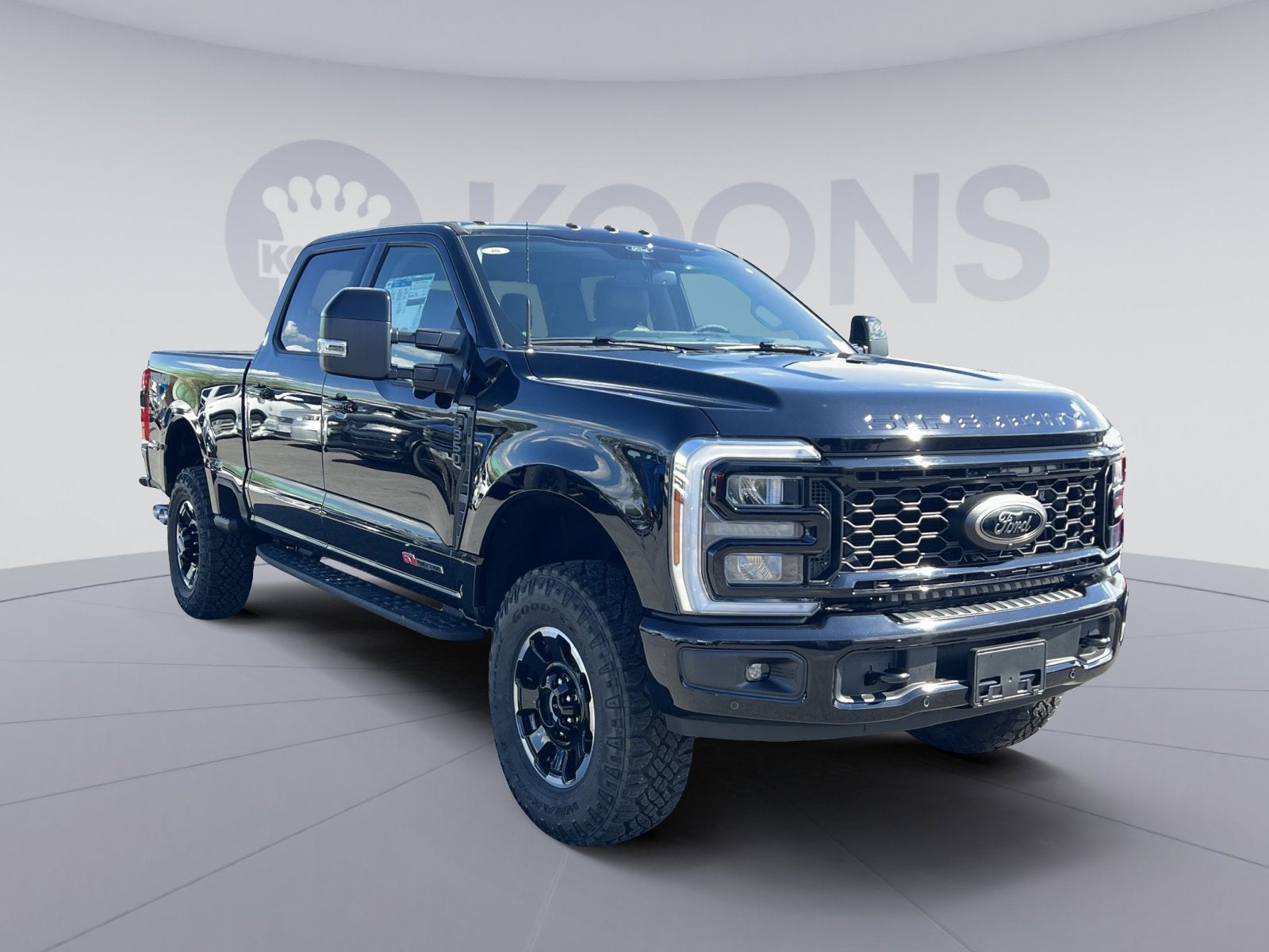2025 Ford F-350SD Lariat