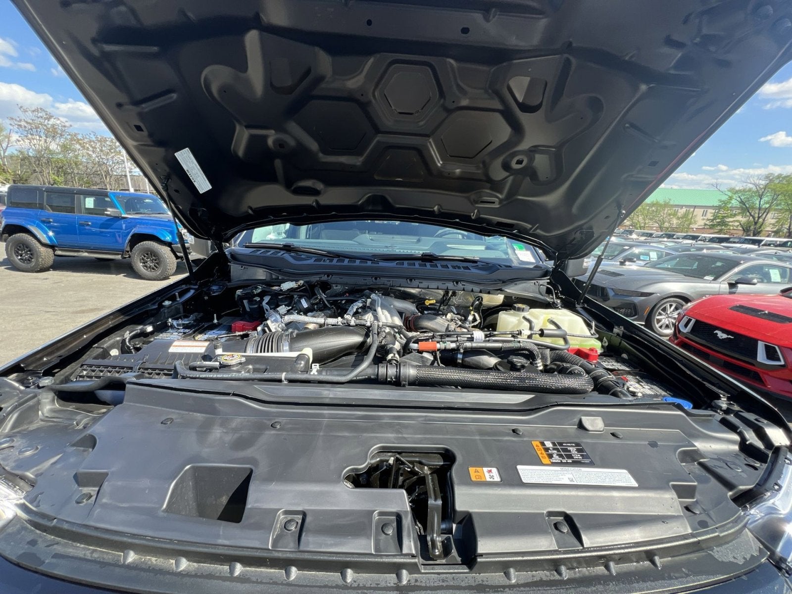 2025 Ford F-350SD Lariat