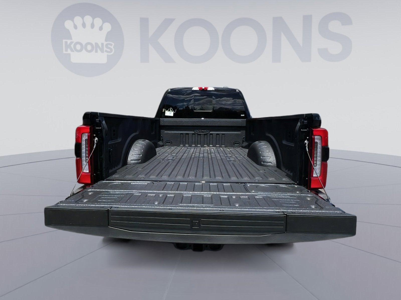 2025 Ford F-350SD Platinum