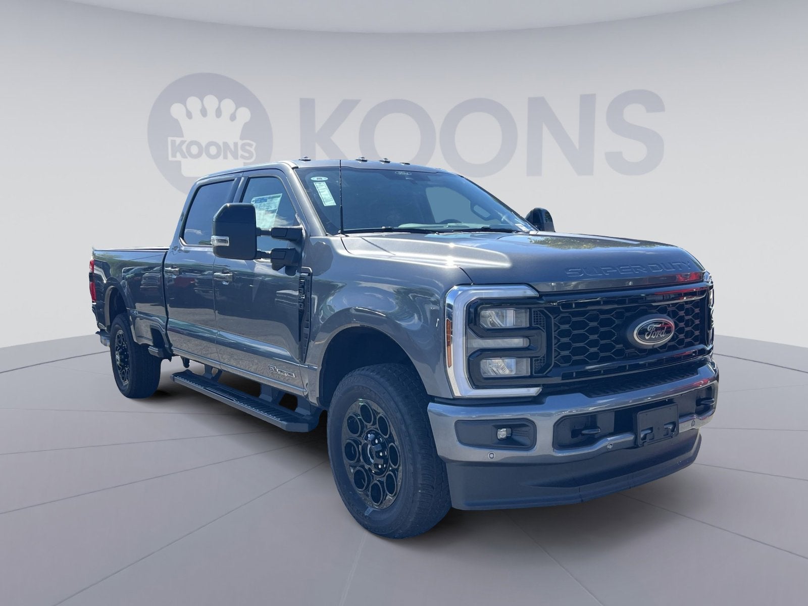 2026 Ford F-350SD Lariat