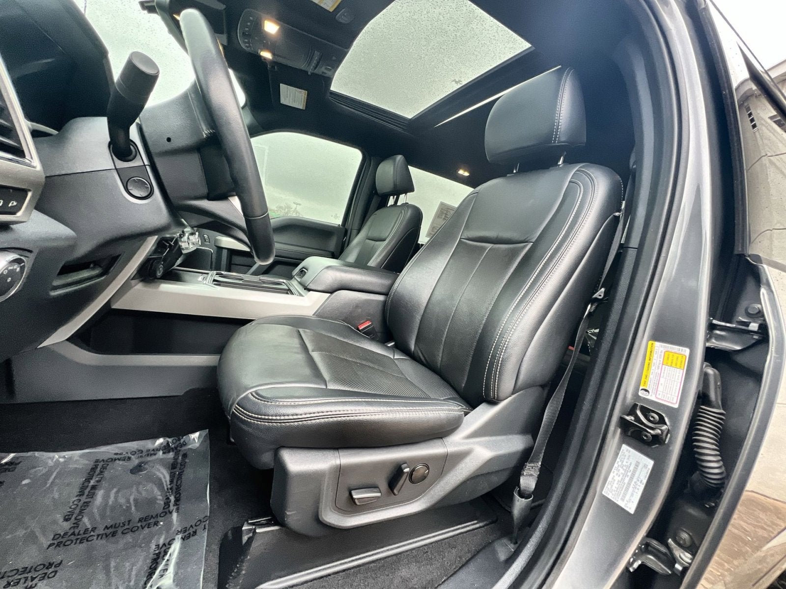 2022 Ford F-350SD Lariat