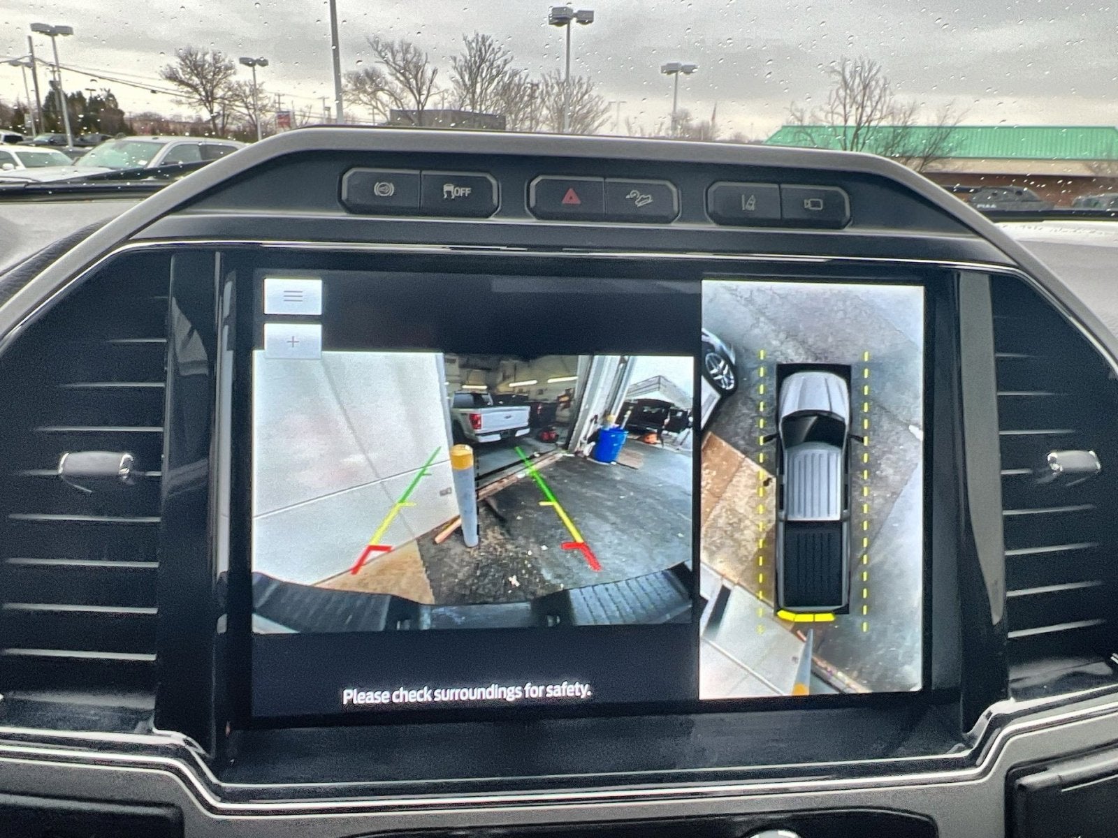 2022 Ford F-350SD Lariat