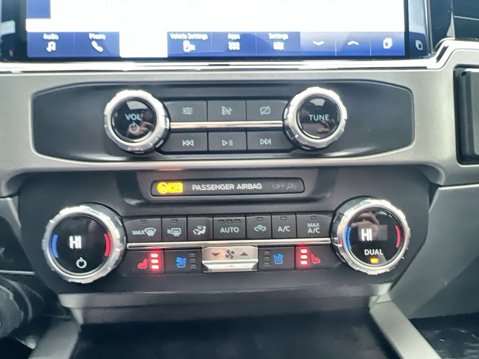 2022 Ford F-350SD Lariat