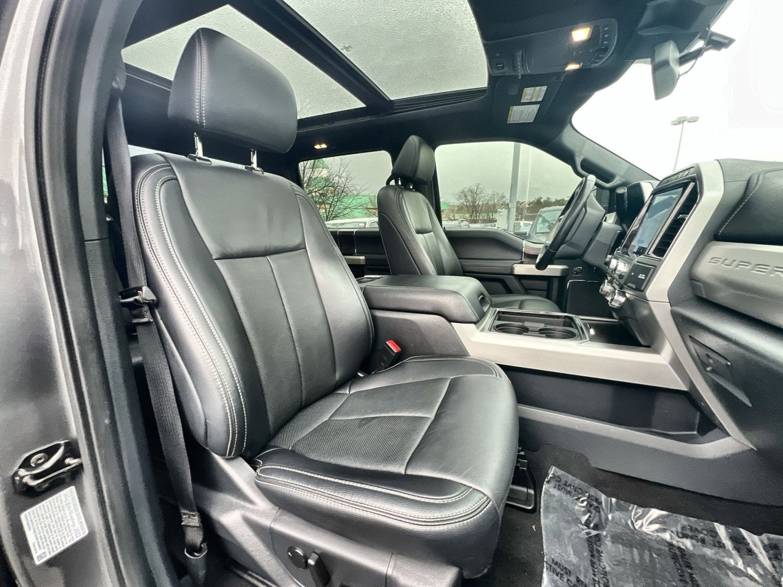 2022 Ford F-350SD Lariat