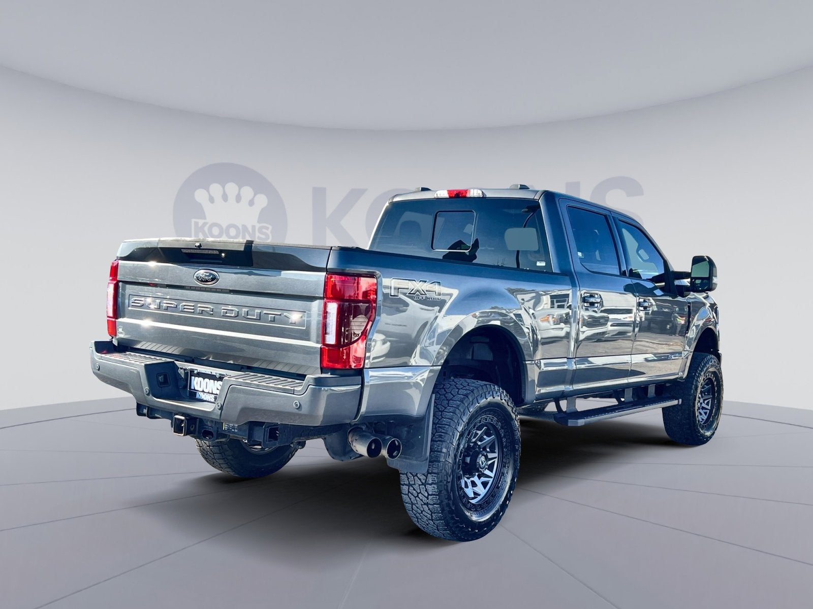 2022 Ford F-350SD Lariat