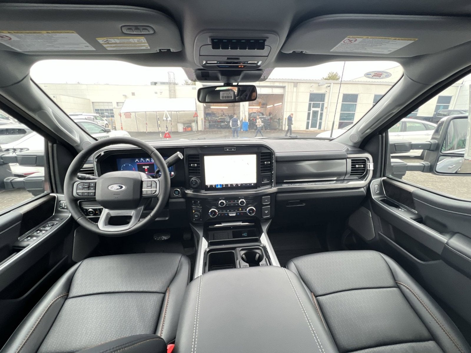 2025 Ford F-350SD Lariat