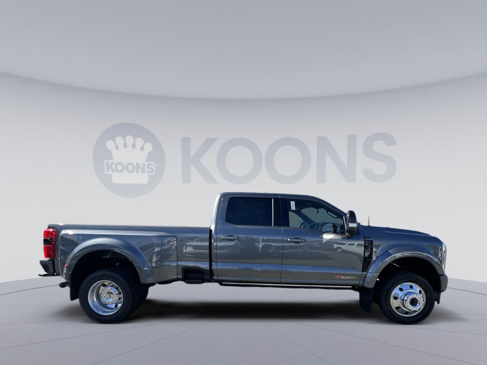 2026 Ford F-450SD Platinum