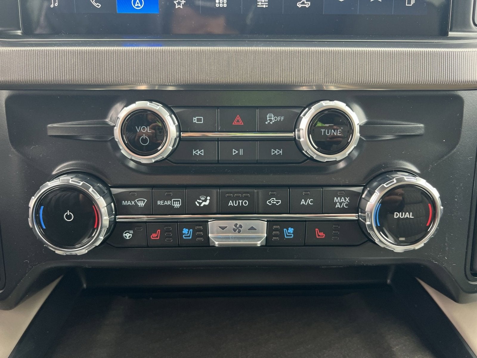 2026 Ford F-450SD Platinum