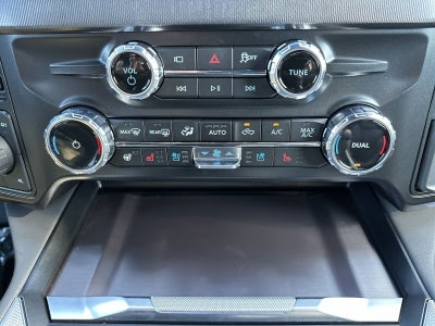 2027 Ford F-450SD Platinum