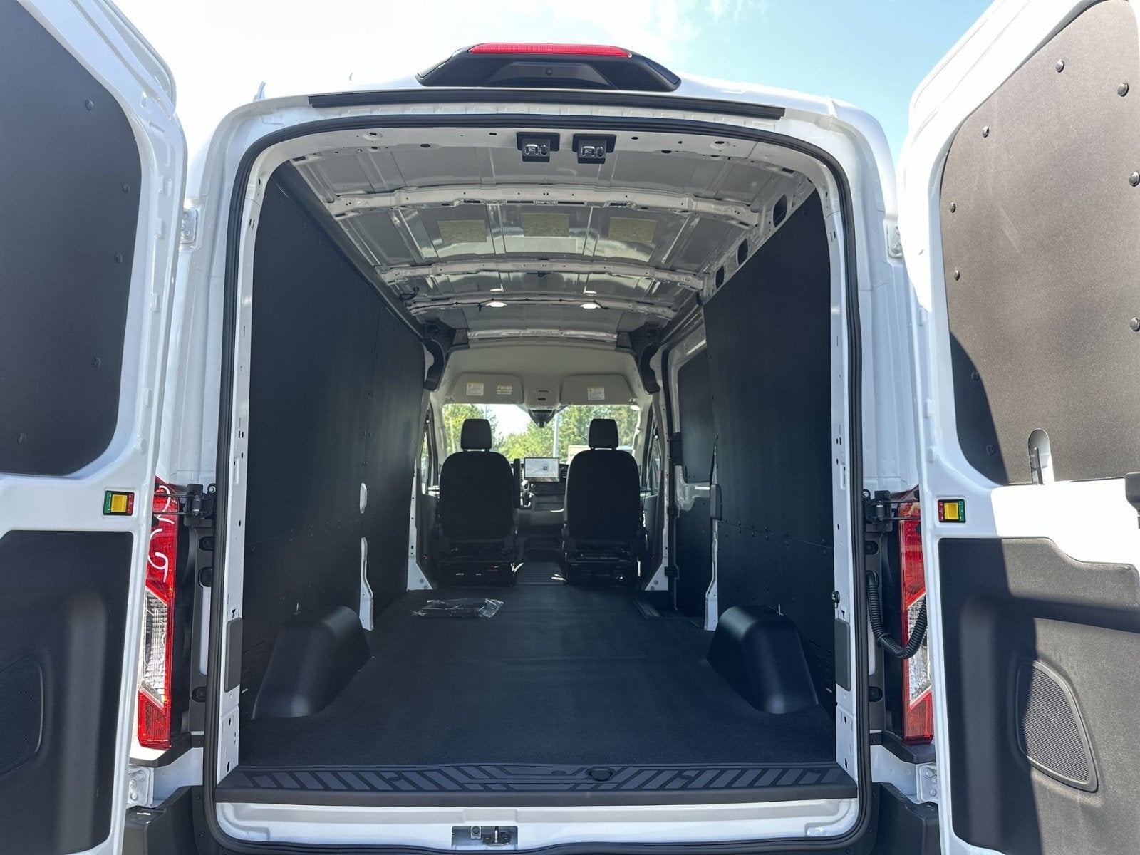 2027 Ford Transit-250 Base