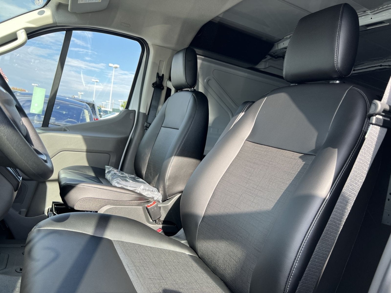2027 Ford Transit-250 Base