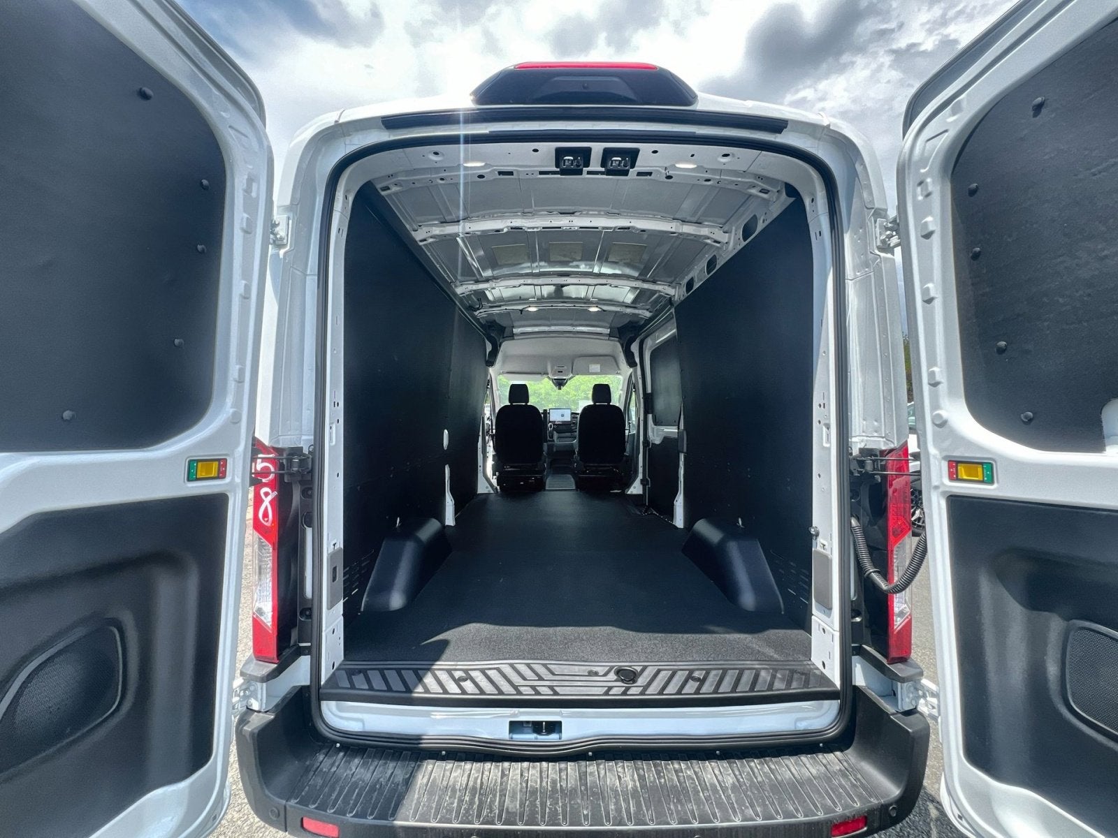 2026 Ford Transit-250 Base