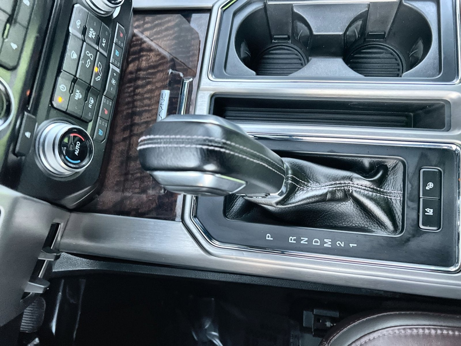 2015 Ford F-150 Platinum