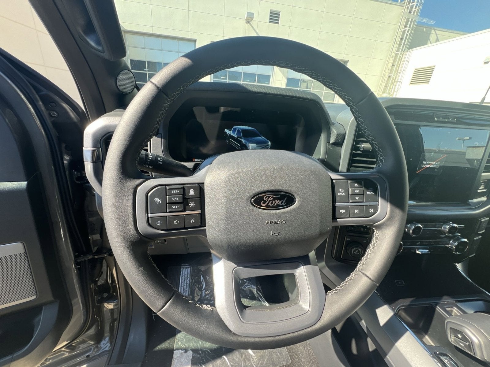 2025 Ford F-150 XLT Hybrid