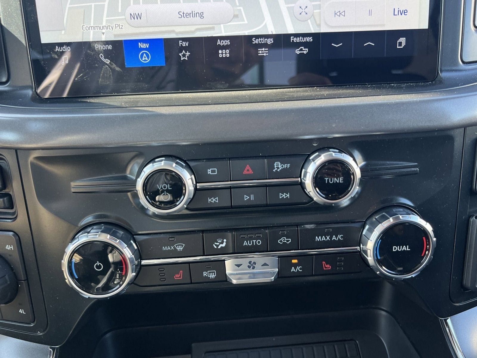 2025 Ford F-150 XLT Hybrid