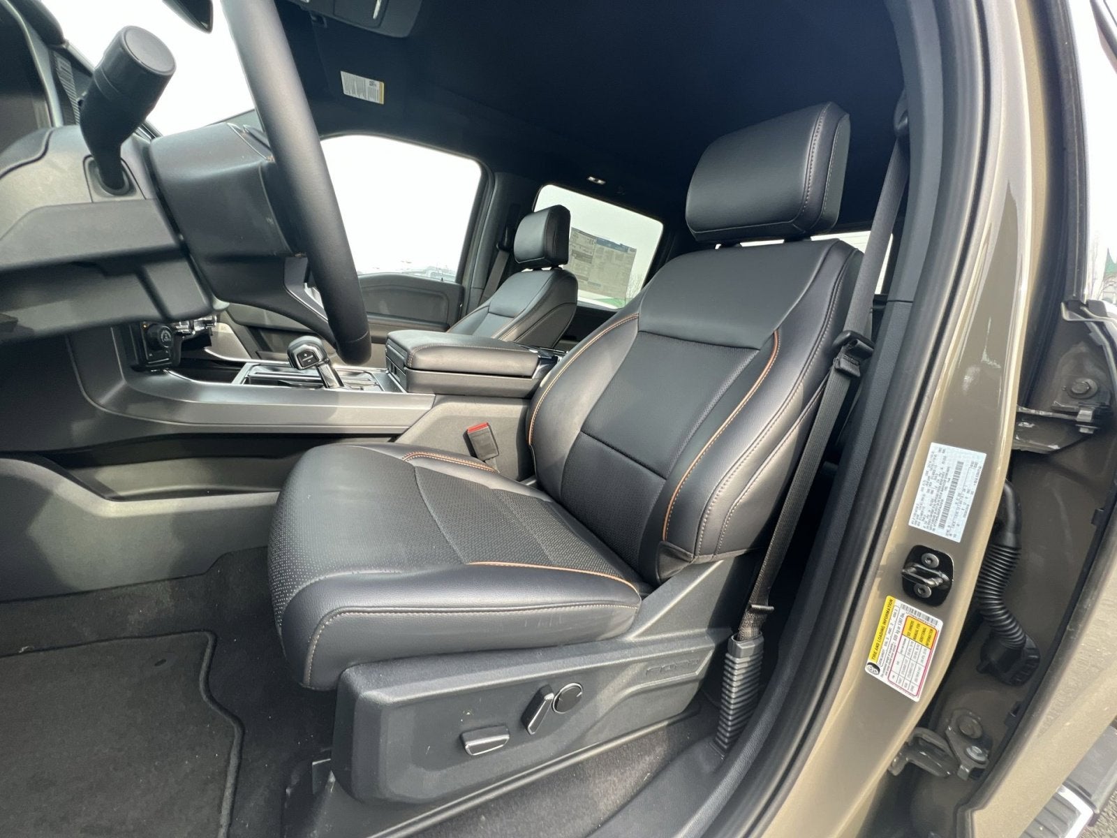 2025 Ford F-150 Lariat Hybrid