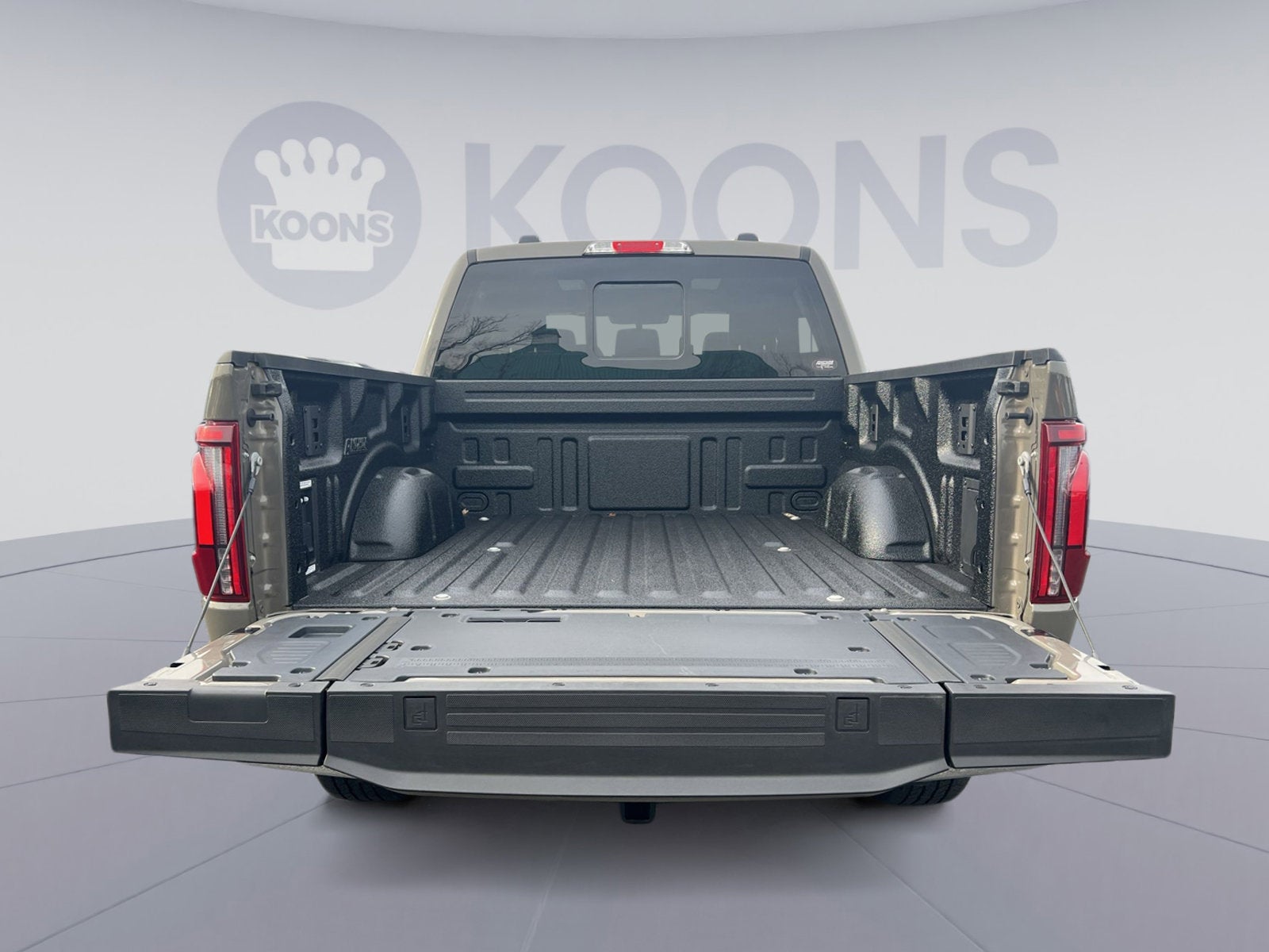 2025 Ford F-150 Lariat Hybrid