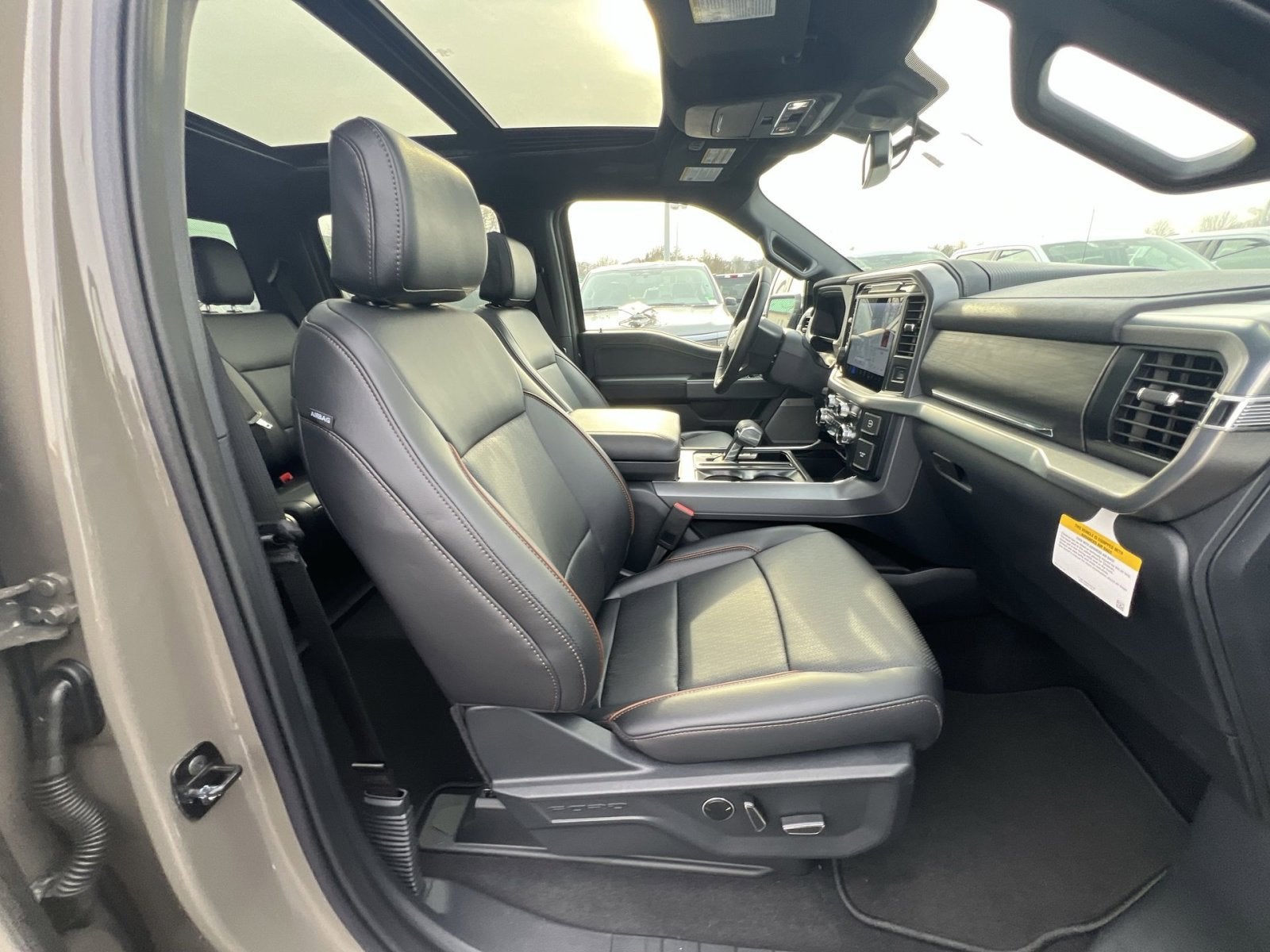 2025 Ford F-150 Lariat Hybrid