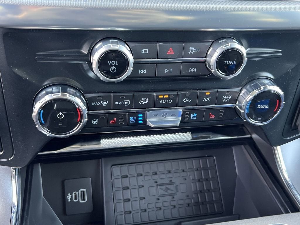 2025 Ford F-150 Lariat Hybrid